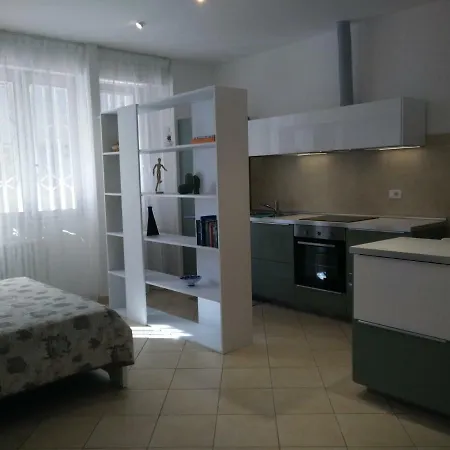 Monolocale 168 佩萨罗